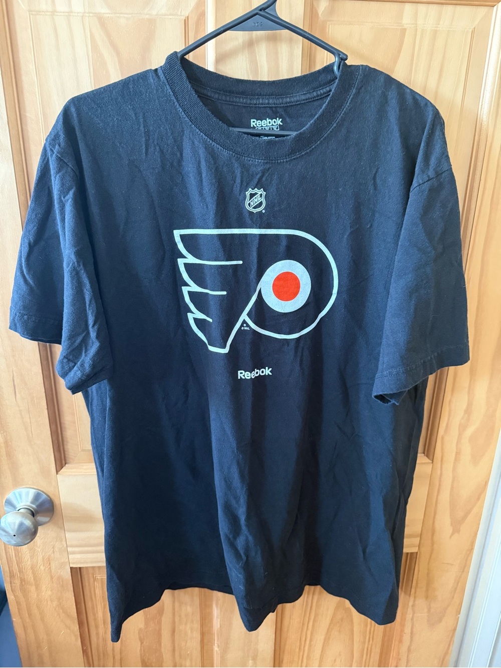 Like New, Men’s Size XL Philadelphia Flyers T-Shirt